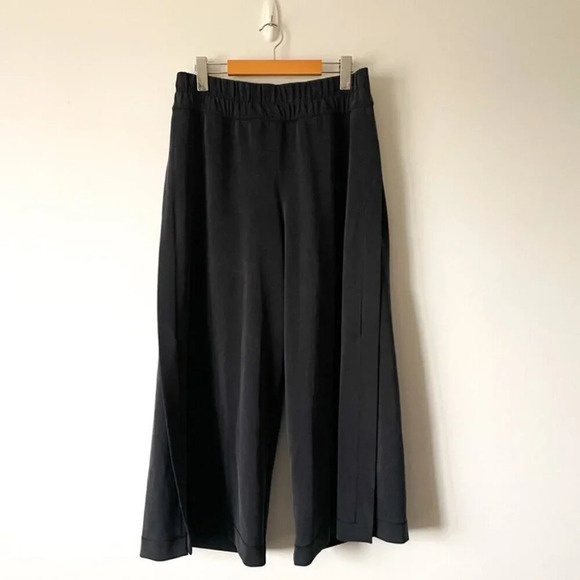 Lululemon Seek Softness Mid  Rise Crop Pants Lounge Black Size 8 - Picture 5 of 10